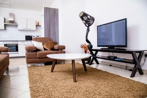 Pls Apartments - Cantonments