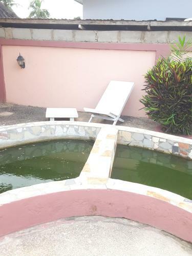 Hostal Nelis Lodge