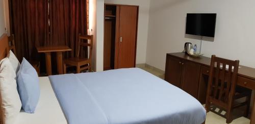 Ibisa Hotel Takoradi