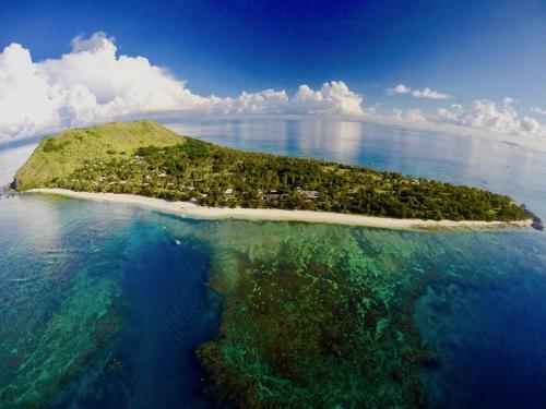 Hotel Vomo Island Resort