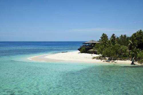 Hotel Vomo Island Resort