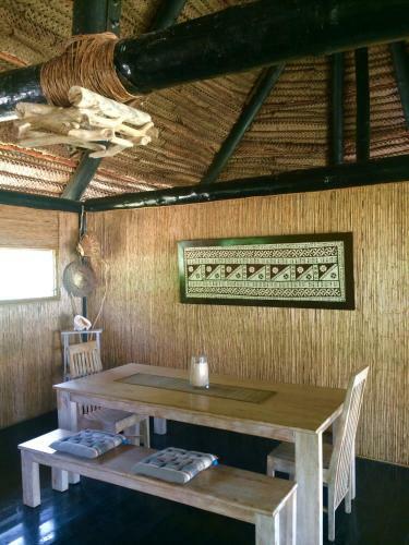 Hotel Waruka Bay Resort