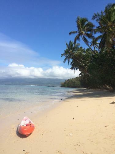 Hotel Waruka Bay Resort