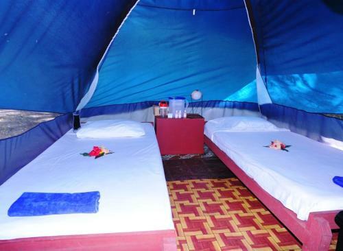 Hostal Dolphin Bay Divers Retreat