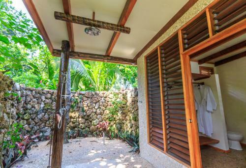 Hotel Savasi Island Resort