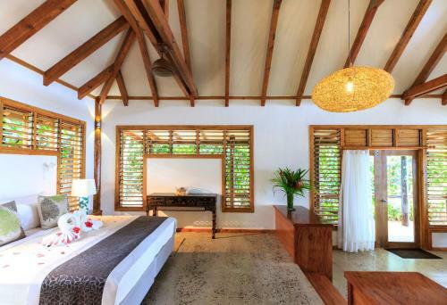 Hotel Savasi Island Resort