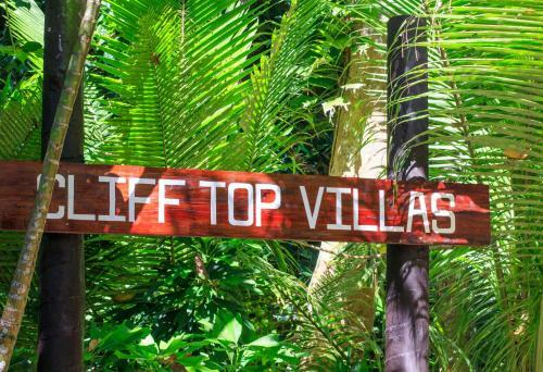 Hotel Savasi Island Resort