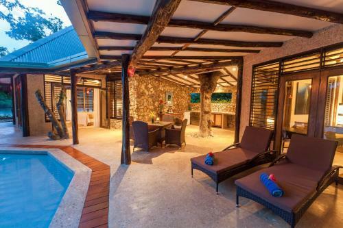 Hotel Savasi Island Resort