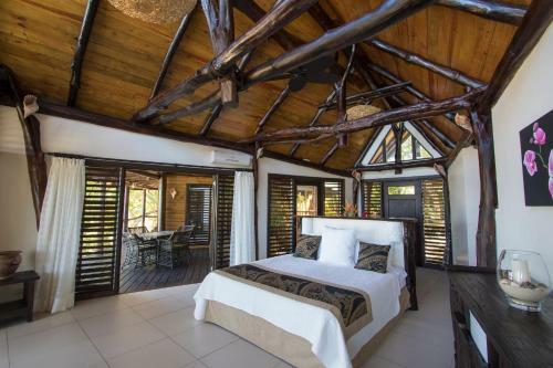 Hotel Savasi Island Resort
