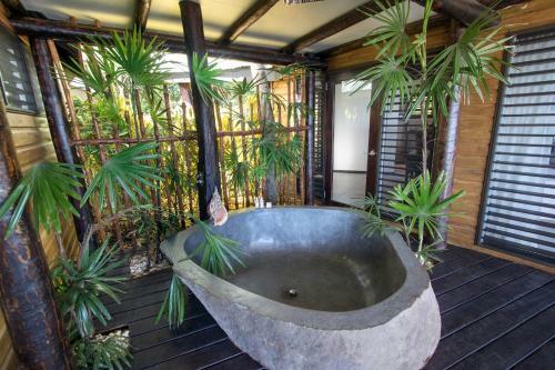 Hotel Savasi Island Resort