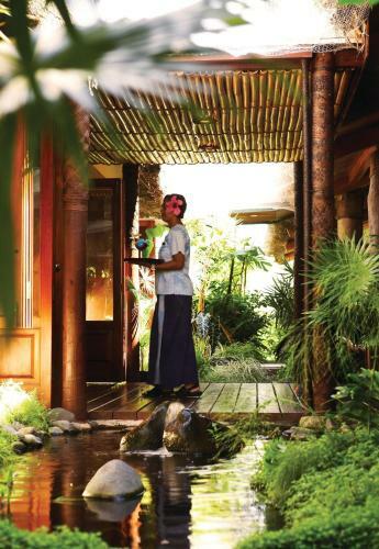 Hotel Outrigger Fiji Beach Resort