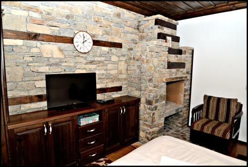 Hotel Guest House Aiva 2