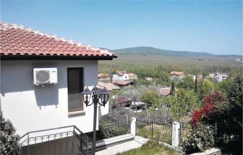 Three-bedroom Holiday Home In Primorsko
