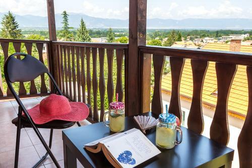 Hostal Klukarnika Guest House