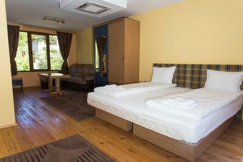 Hostal Eco Rai Rekata