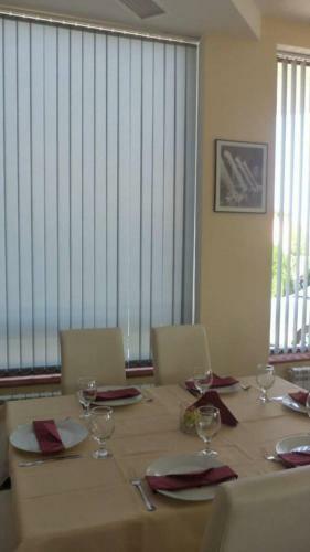 Hostal Happy Ring Guest Rooms