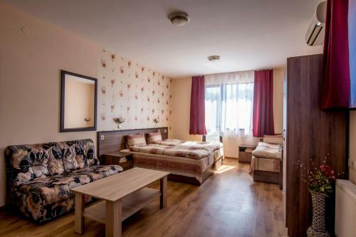 Hotel Bor