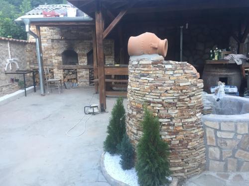 Hostal Elenite Guesthouse
