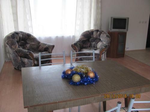 Hostal Miranis Houses
