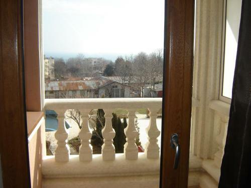 Byala Palace Apartments