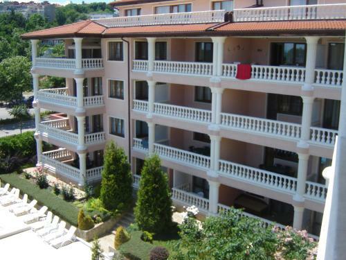 Byala Palace Apartments