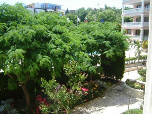Byala Palace Apartments