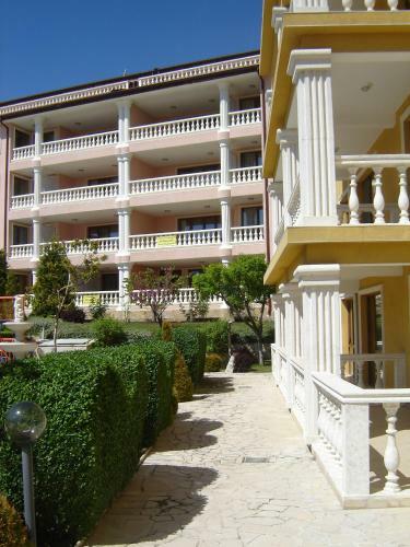Byala Palace Apartments