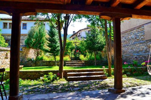 Kalinia Guesthouse B&B