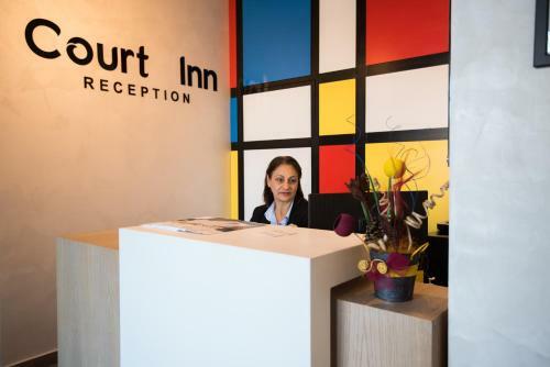 Hotel Court Inn