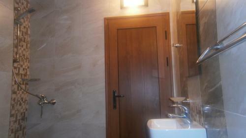 Hostal Border House