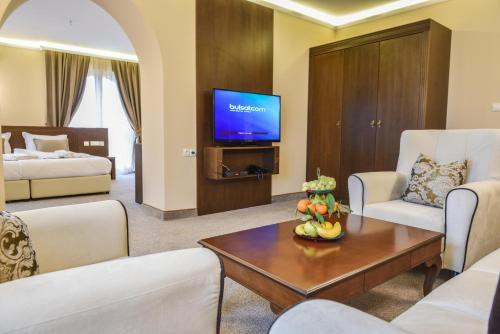 Sahara Hotel
