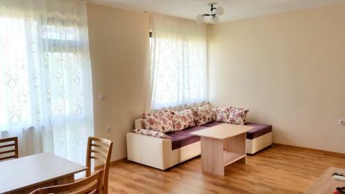 Hostal Guesthouse River House