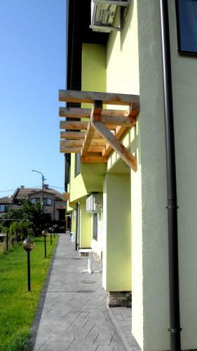Hostal Guesthouse River House