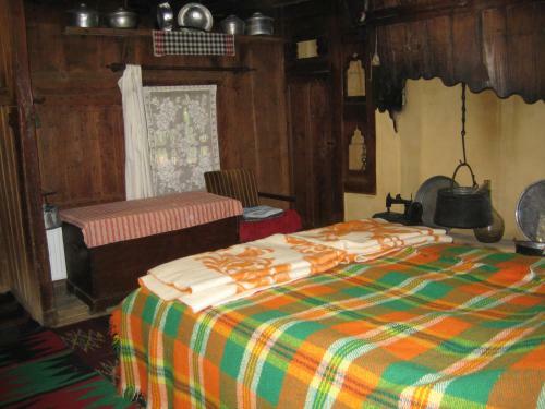 Choksheva House