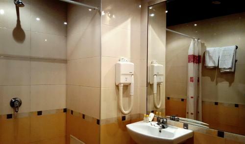 Hostal Chakarova Guest House
