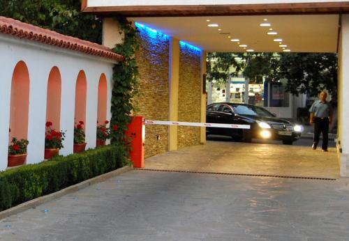 Hostal Chakarova Guest House