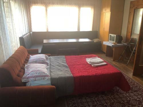 Hostal Luylyana Guesthouse