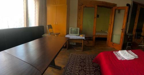 Hostal Luylyana Guesthouse