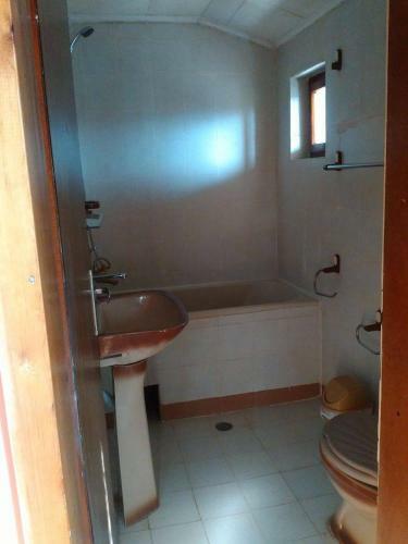 Hostal Bonbon Guest House