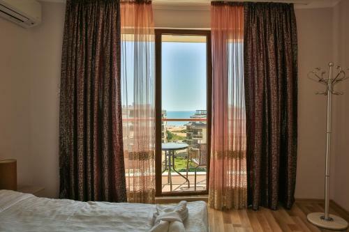 Al Rial Beach Apartments