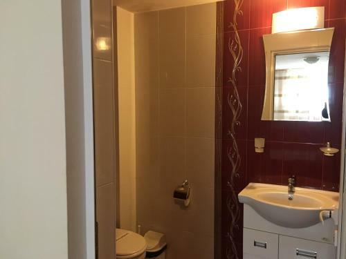 Hostal Triglav Edelweiss Guest House