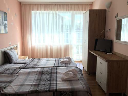 Hostal Triglav Edelweiss Guest House