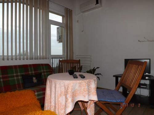 Hostal Faina Guest House
