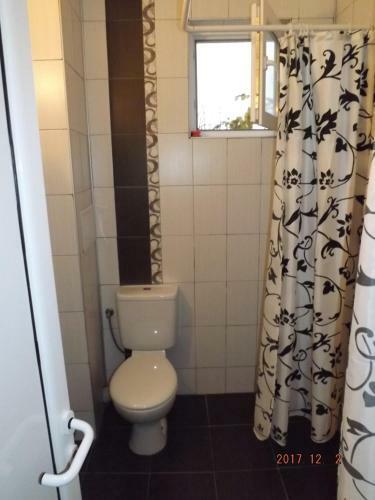 Hostal Faina Guest House