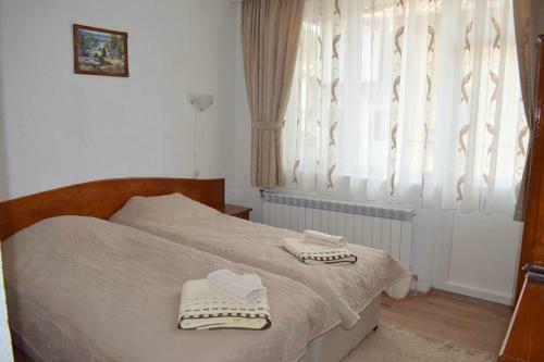 Hostal Guest House Meraklii
