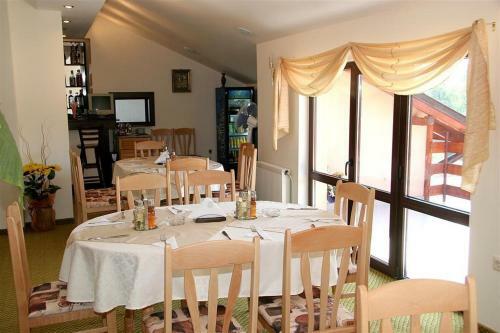 Family Hotel Elena