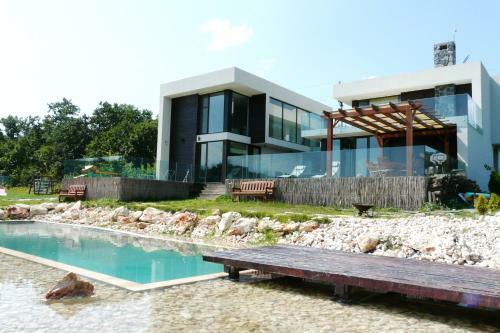 Zlaten Briz Villa