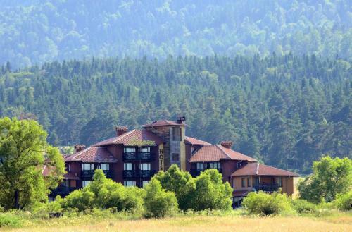 Hotel Seasons