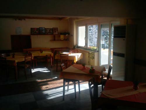 Hostal Kompleks Zeleni Preslap