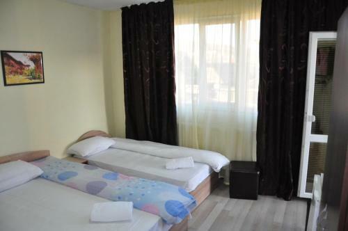 Hostal Guest Rooms Simona